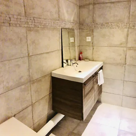 Appartement Metro Gambetta à Paris Extérieur photo