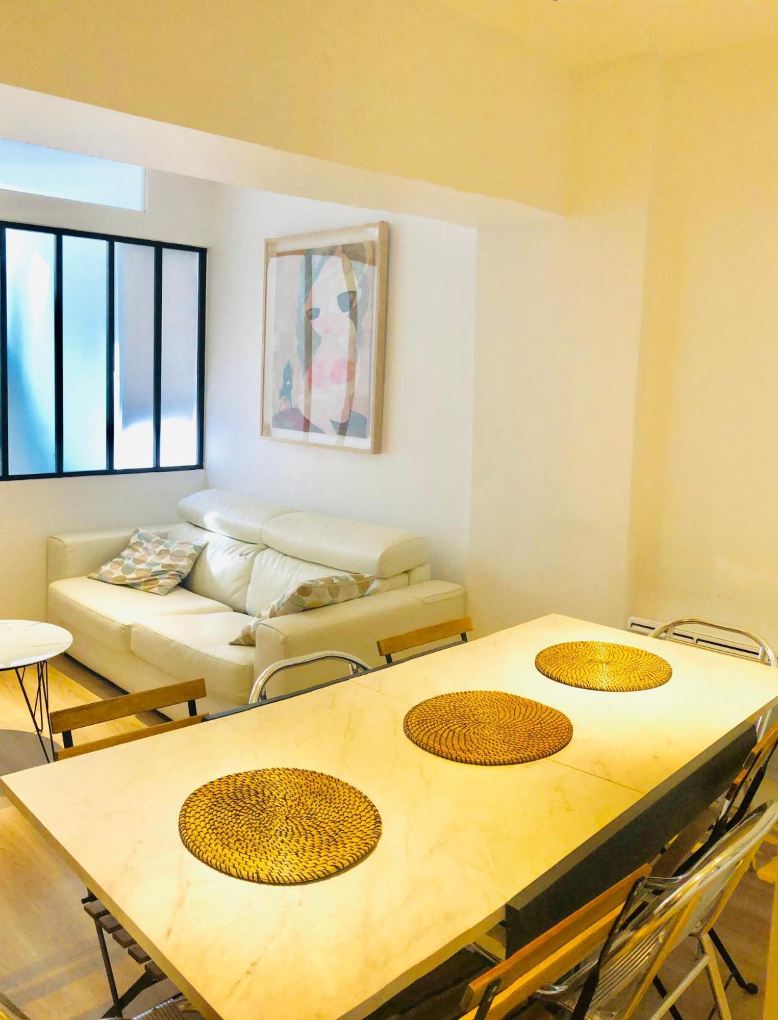 Metro Gambetta Appartement